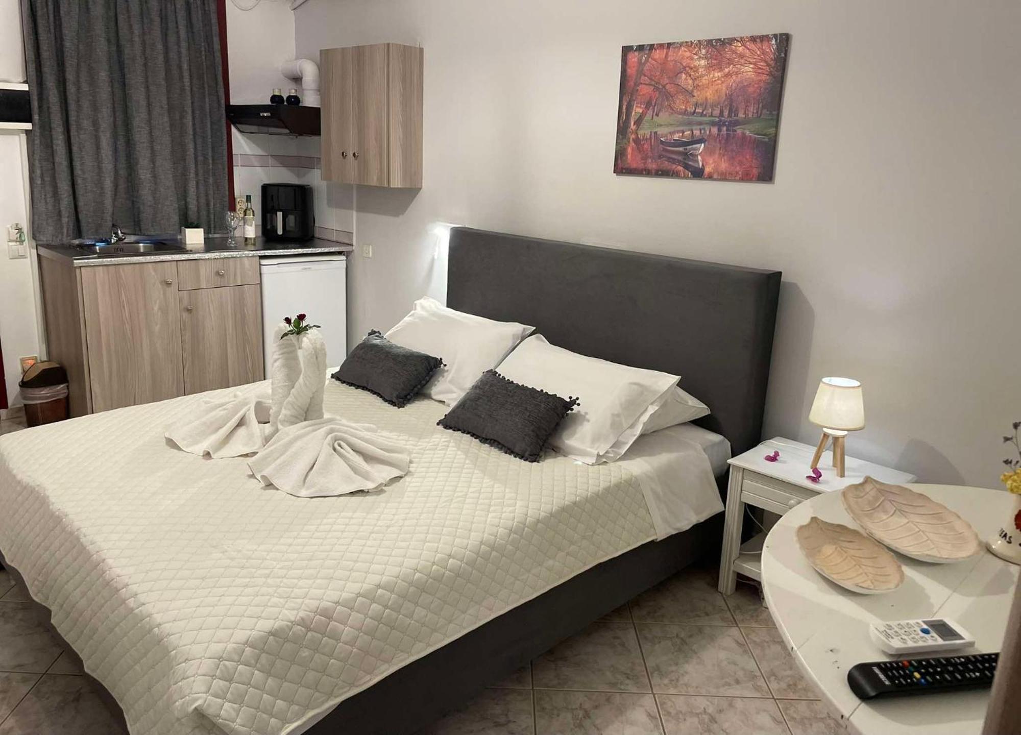 Orfeas Studios Molivos Μήθυμνα Εξωτερικό φωτογραφία